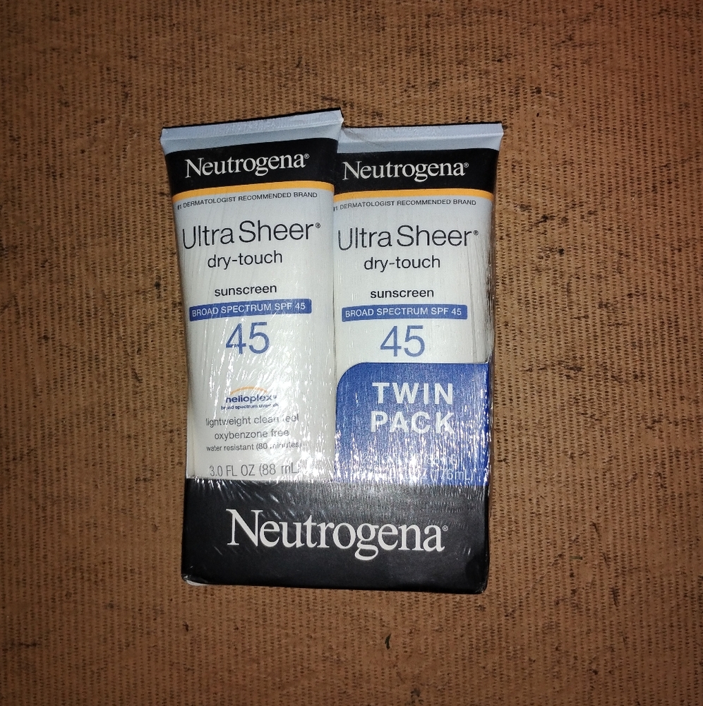 Neutrogena Ultra Sheer SPF 45 Twin Pack with Black and Blue Design